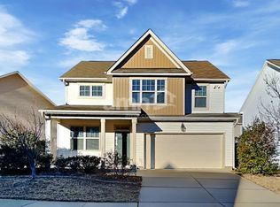 130 Lyonshall St, Fuquay Varina, NC 27526