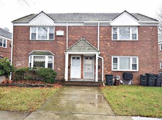 7516 197th St, Fresh Meadows, NY 11366
