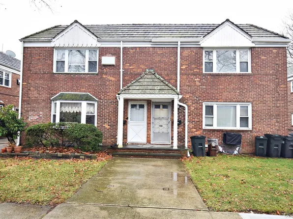 7516 197th Street, Fresh Meadows, NY 11366