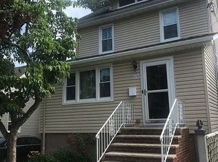 678 Teneyck Ave, Lyndhurst, NJ 07071