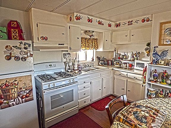 5th image of 3844 Joy Ln