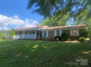 1126 Watermill Rd, Morganton, NC 28655