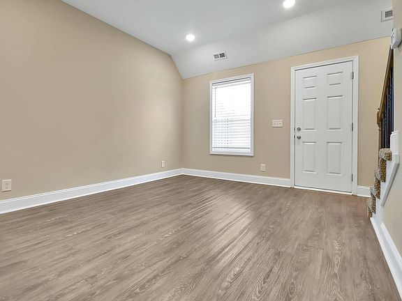 3rd image of 220 Drayton Dr #F