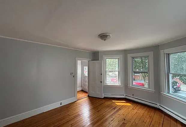 27 Governor St #1 — Photo 2