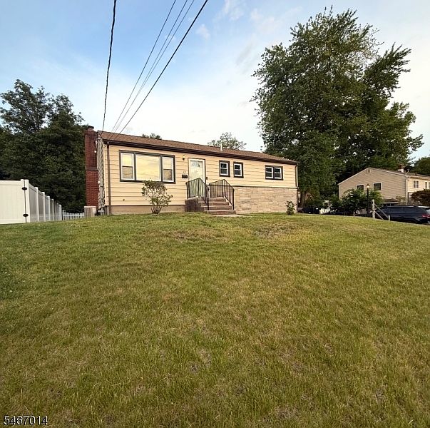 1st image of 23 Summer St