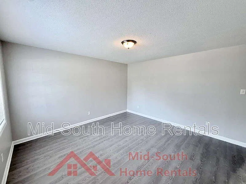 3 bed, 1.5 bath, 1184 sqft, $1,150 — Photo 4
