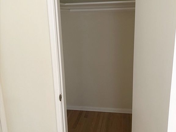 5th image of 222 Idaho Ave #228