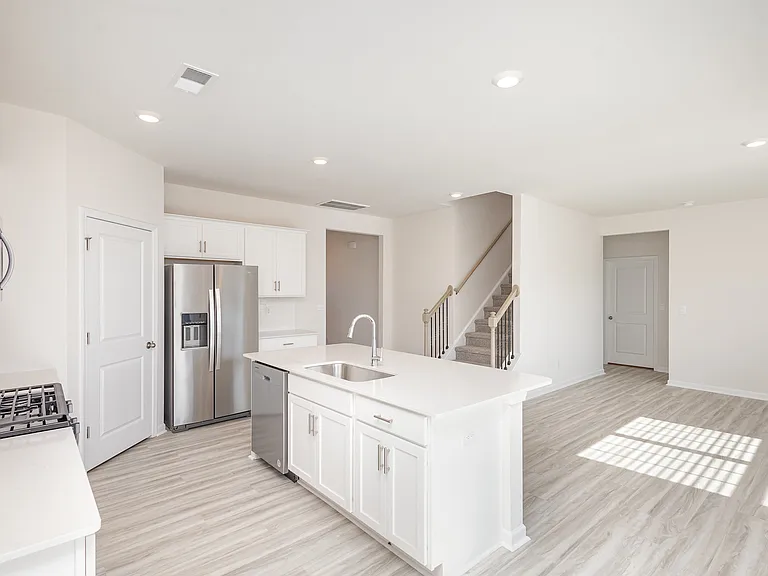 180 Giant Oak Ave — Photo 7