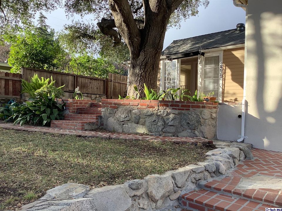 1st image of 2279 Daisy Ln