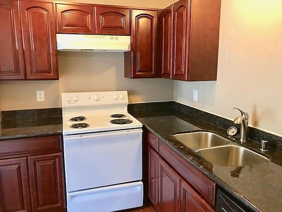 4th image of 4301 S 49th St APT A
