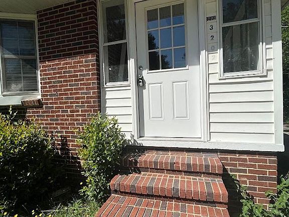 3rd image of 3202 Westmont Dr