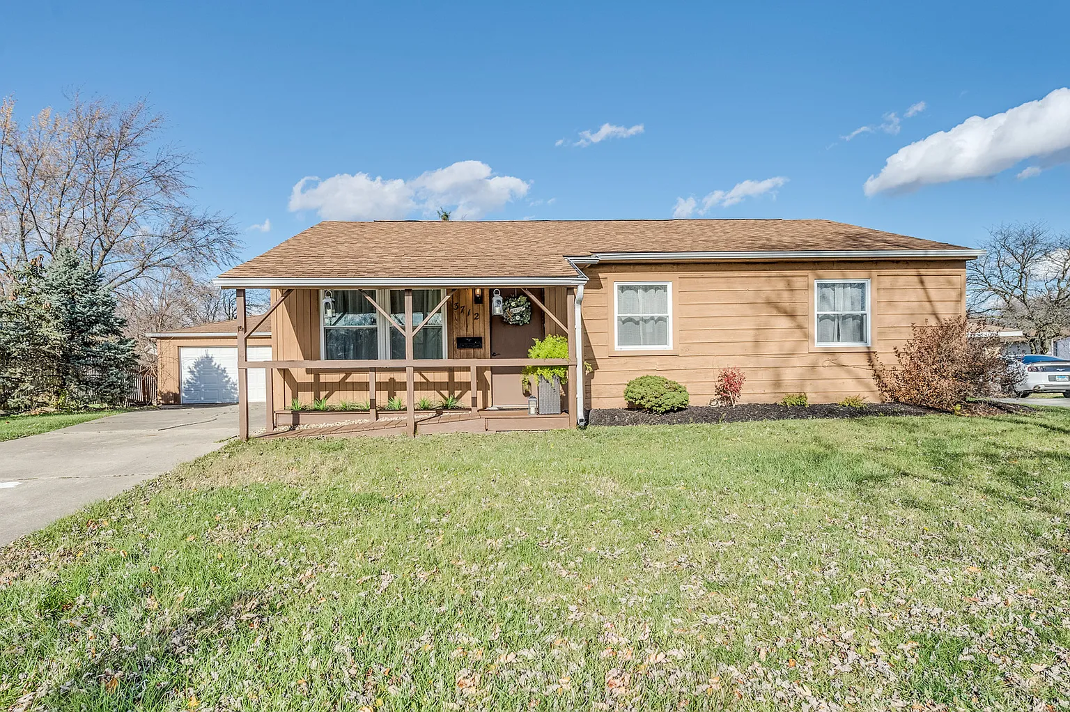 3712 Wellington Ct photo 1