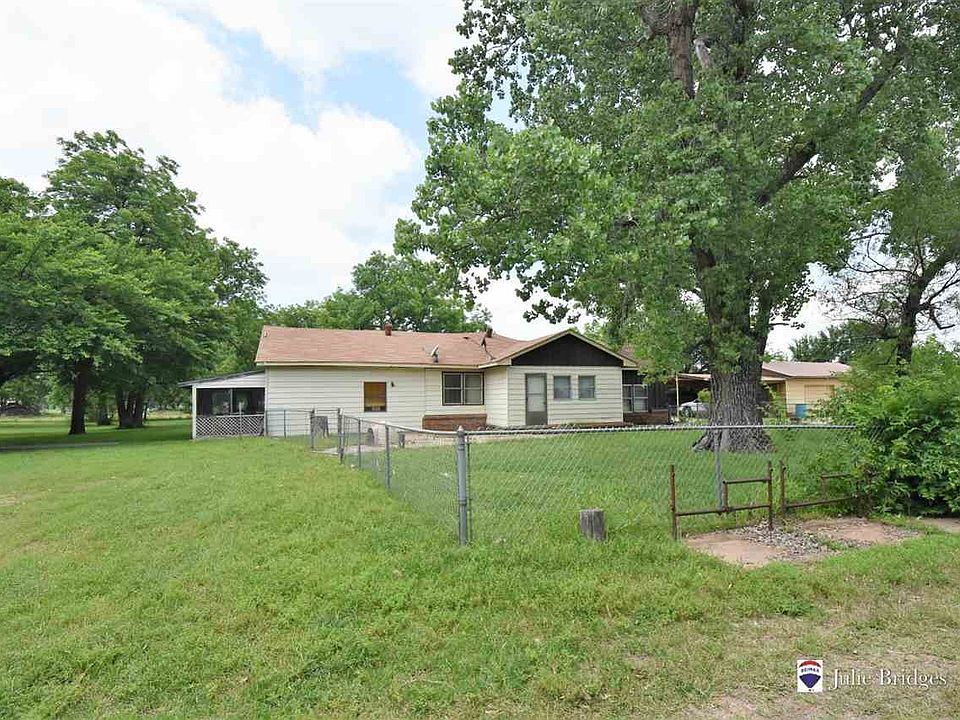 18543 NW Cache Rd, Cache, OK 73527 Zillow