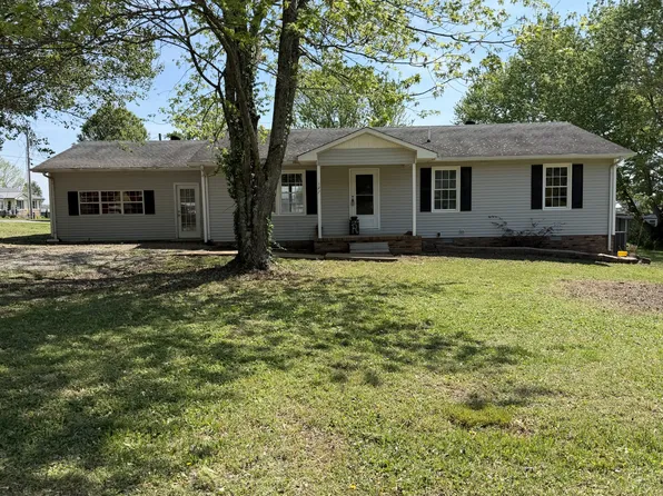 127 Michael Cir, Lawrenceburg, TN 38464