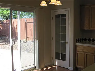 589 Alden Way — Photo 9
