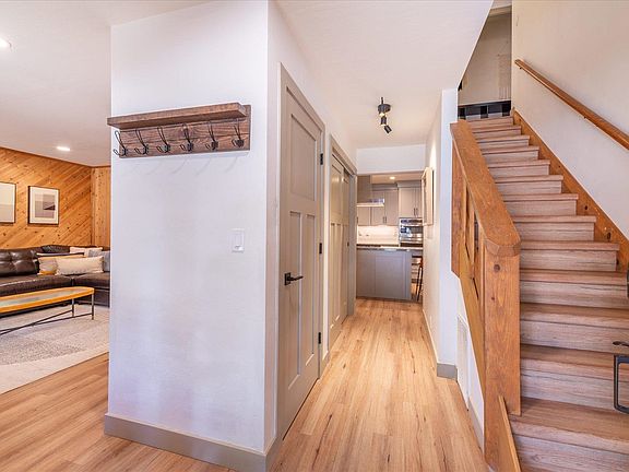 3rd image of 13666 Pathway Ave