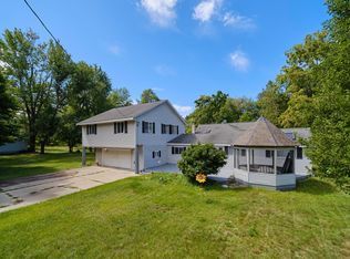 6665 Lakeshore Rd, Manistee, MI 49660