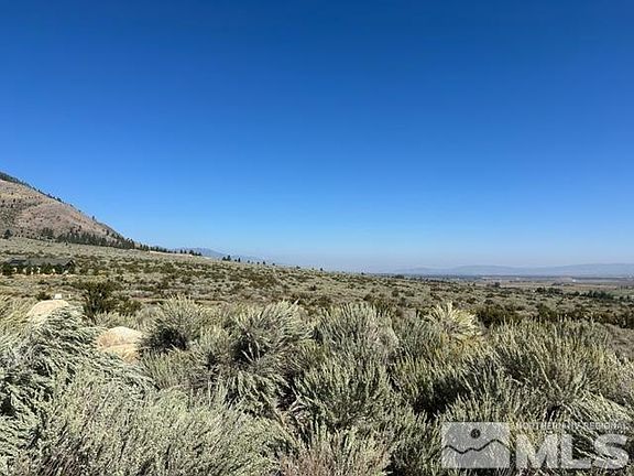 4th image of 635 Hawkins Peak Rd