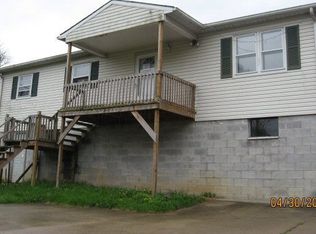 1786 Gatewood Rd, Fayetteville, WV 25840