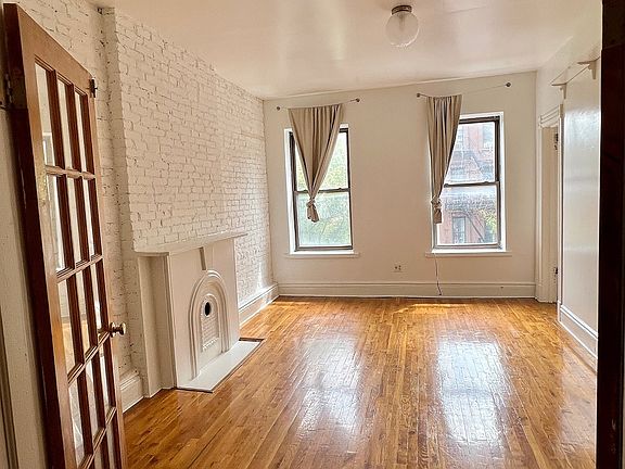 2nd image of 1225 Fulton St APT 3