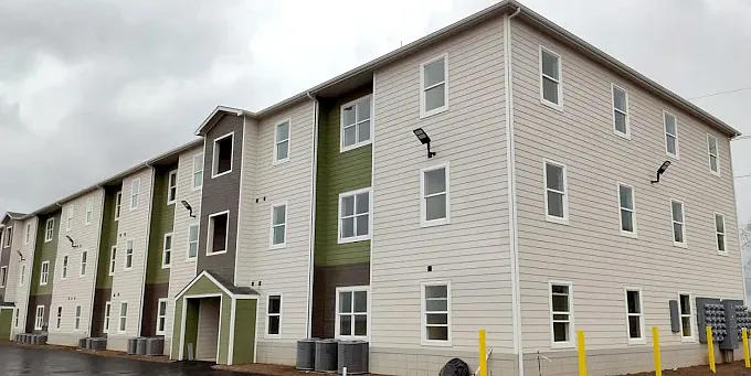 Fountain Hill Apartments — Photo 9