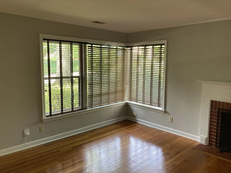 833 Westwood Pl — Photo 5