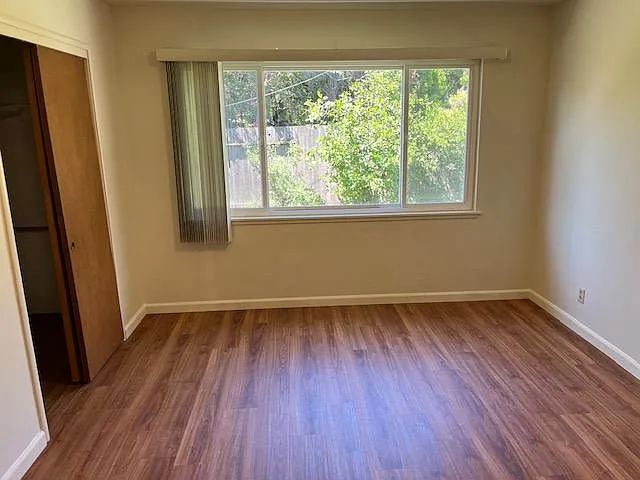 3437 Warburton Ave — Photo 9