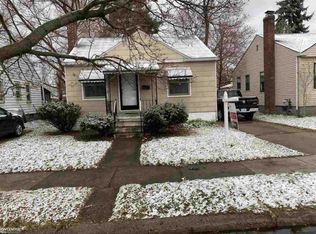 577 E Coy Ave, Hazel Park, MI