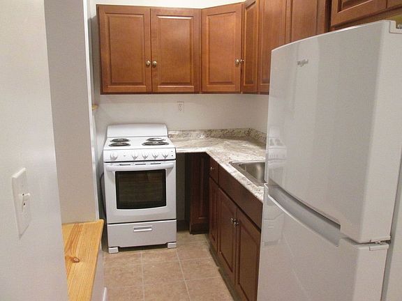 3rd image of 1621 Lexington Ave #2FN