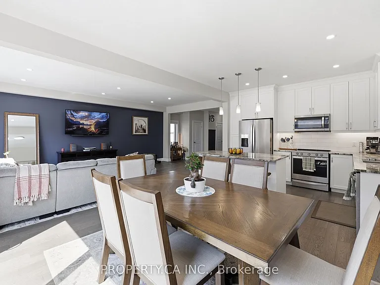 629 Wild Rye St W — Photo 13