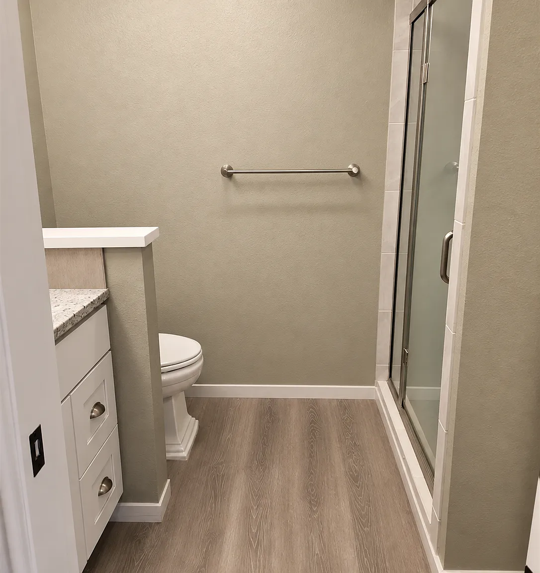 1 bed, 1000 sqft, $2,200 — Photo 4