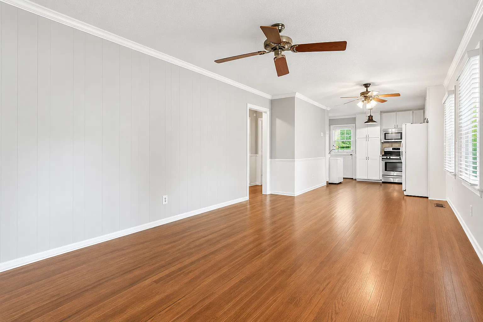 2 bed, 966 sqft, $1,800 — Photo 3