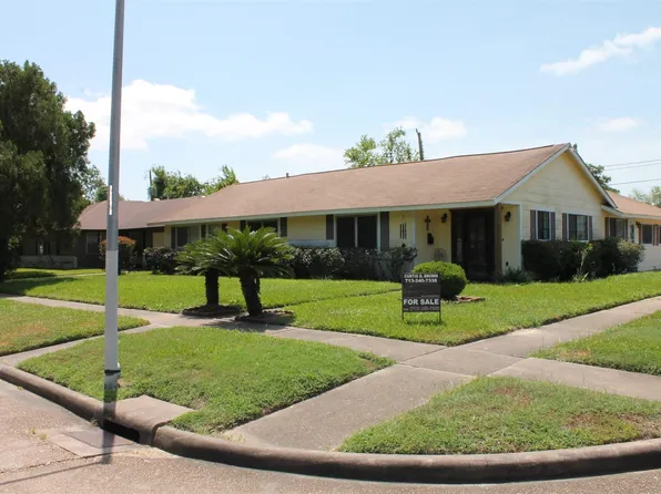 5802 Overdale St, Houston, TX 77033