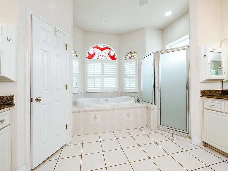 4 Archangel Cir — Photo 11