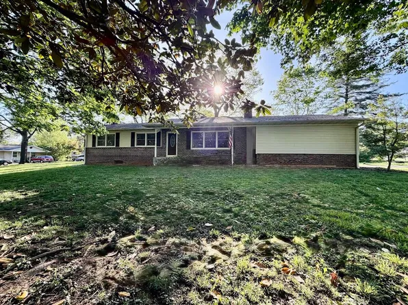 212 Vine Street, Mountain View, MO 65548
