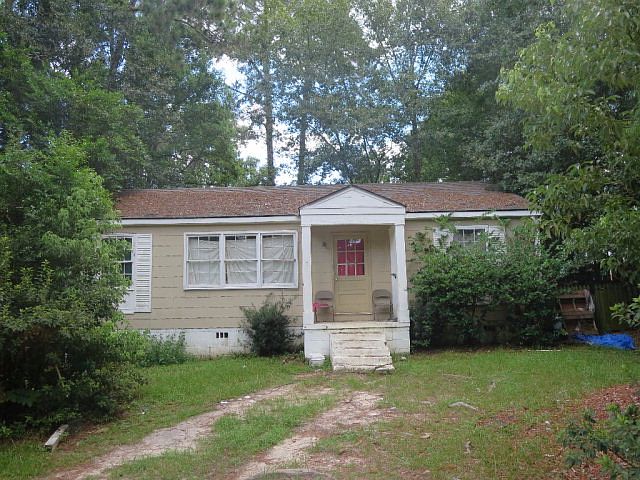 1st image of 906 Blanton St