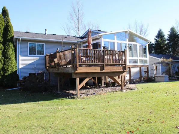 31674 Frontier Ave, Stacy, MN 55079