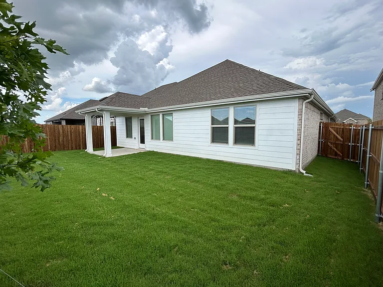 5910 Broadacre Dr — Photo 32