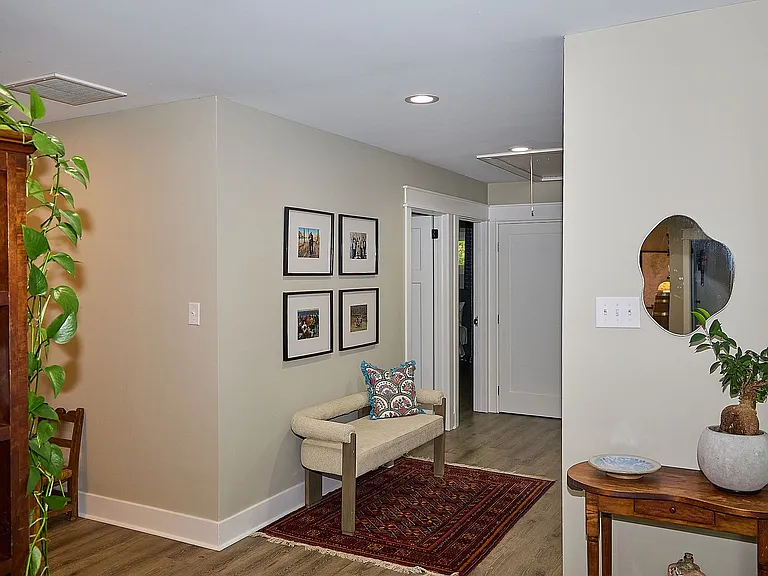 305 Ship Point Rd — Photo 20