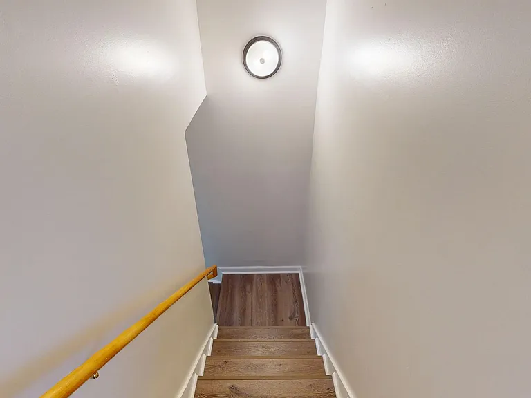 424 Eisenhower Dr — Photo 29