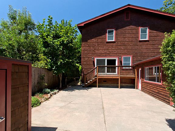 5th image of 115 Madrone Ave