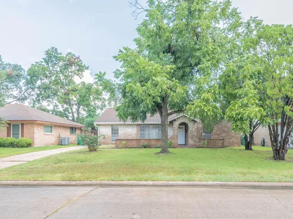 10823 Overlea Dr, Houston, TX 77089