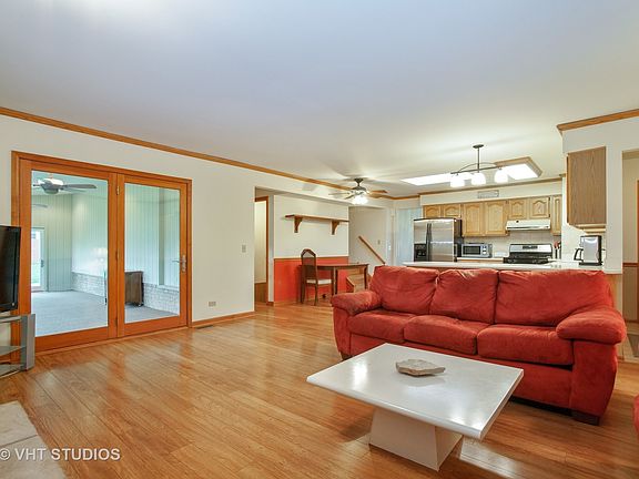 5th image of 2280 Sprucewood Ave