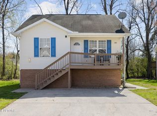 848 Plantation Dr, Pigeon Forge, TN 37863