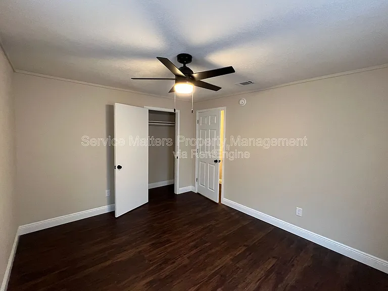 1106 Martin Luther King Dr #A — Photo 9