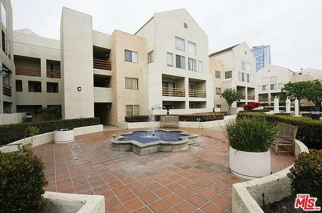 1st image of 1118 Valencia St APT 320