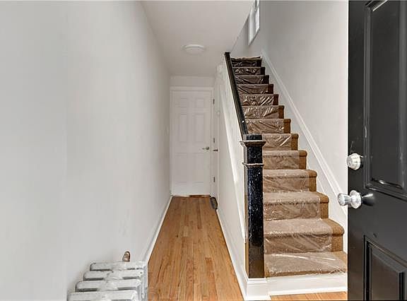 3rd image of 3609 Olinville Ave