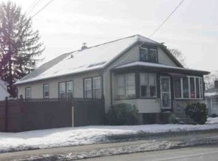 1166 Plainfield St, Johnston, RI 02919