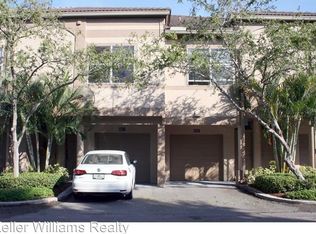 1014 Normandy Trace Rd, Tampa, FL 33602