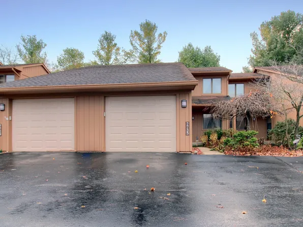 7735 Cottonwood Ln, Dexter, MI 48130